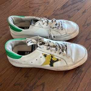 Golden goose sneakers like new